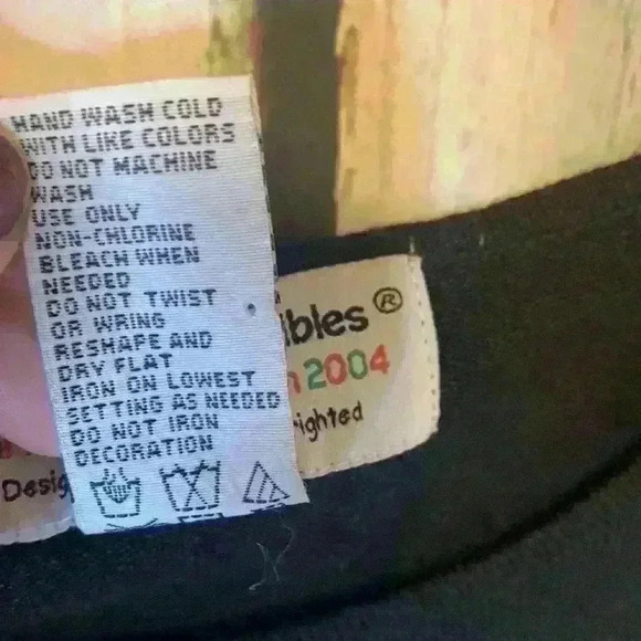 Christmas Sequin Santa Sweater Size L - Picture 4 of 5